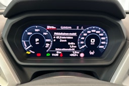 navarra sininen Audi Q4 e-tron 2025 kuva 7.