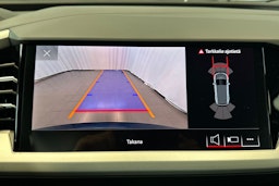 navarra sininen Audi Q4 e-tron 2025 kuva 10.