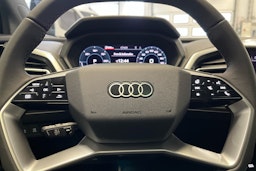 taifun harmaa Audi Q4 e-tron 2025 kuva 7.