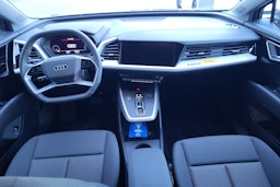 harmaa Audi Q4 e-tron 2025 kuva 7.