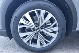 harmaa Audi Q4 e-tron 2025 kuva 9.