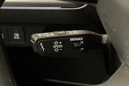 sininen Audi Q4 e-tron 2025 kuva 21.