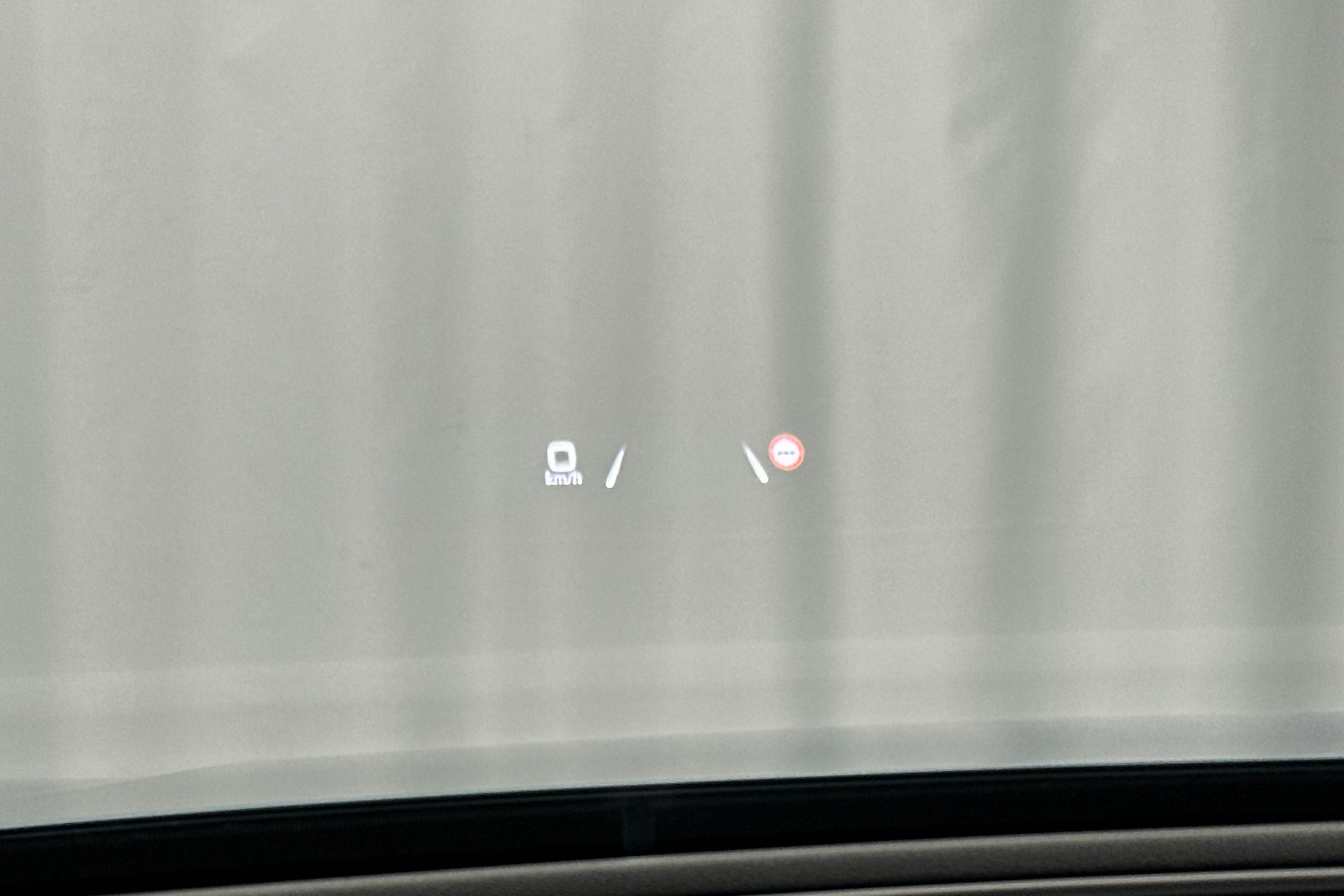 sininen Audi Q4 e-tron 2025 kuva 23.