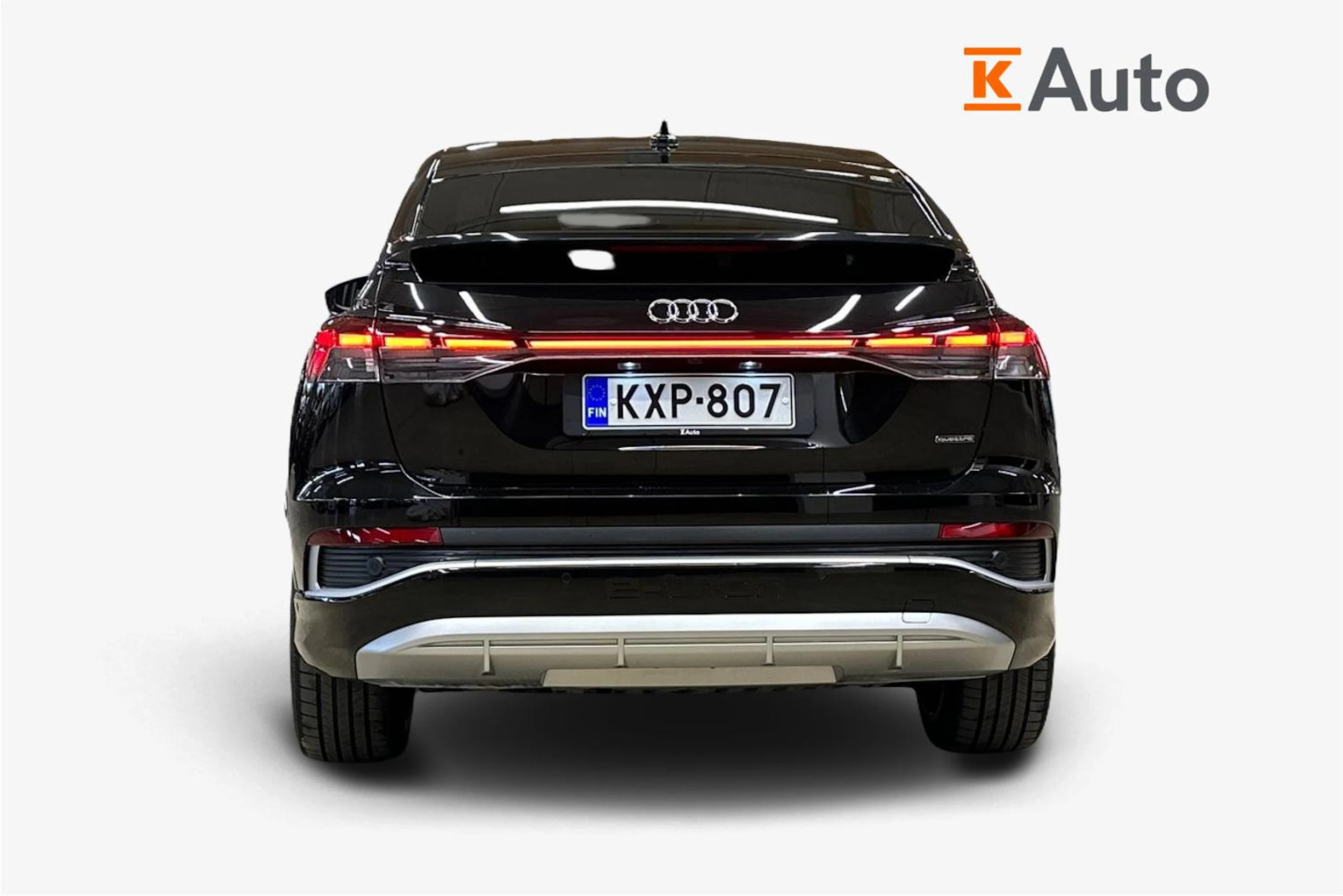musta Audi Q4 e-tron 2025 kuva 4.