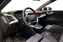 musta Audi Q4 e-tron 2025 kuva 8.