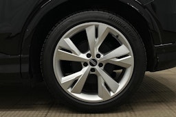 musta Audi Q4 e-tron 2025 kuva 11.