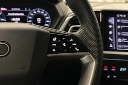 musta Audi Q4 e-tron 2025 kuva 13.