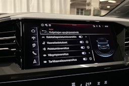 musta Audi Q4 e-tron 2025 kuva 22.