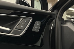 musta Audi Q4 e-tron 2025 kuva 27.