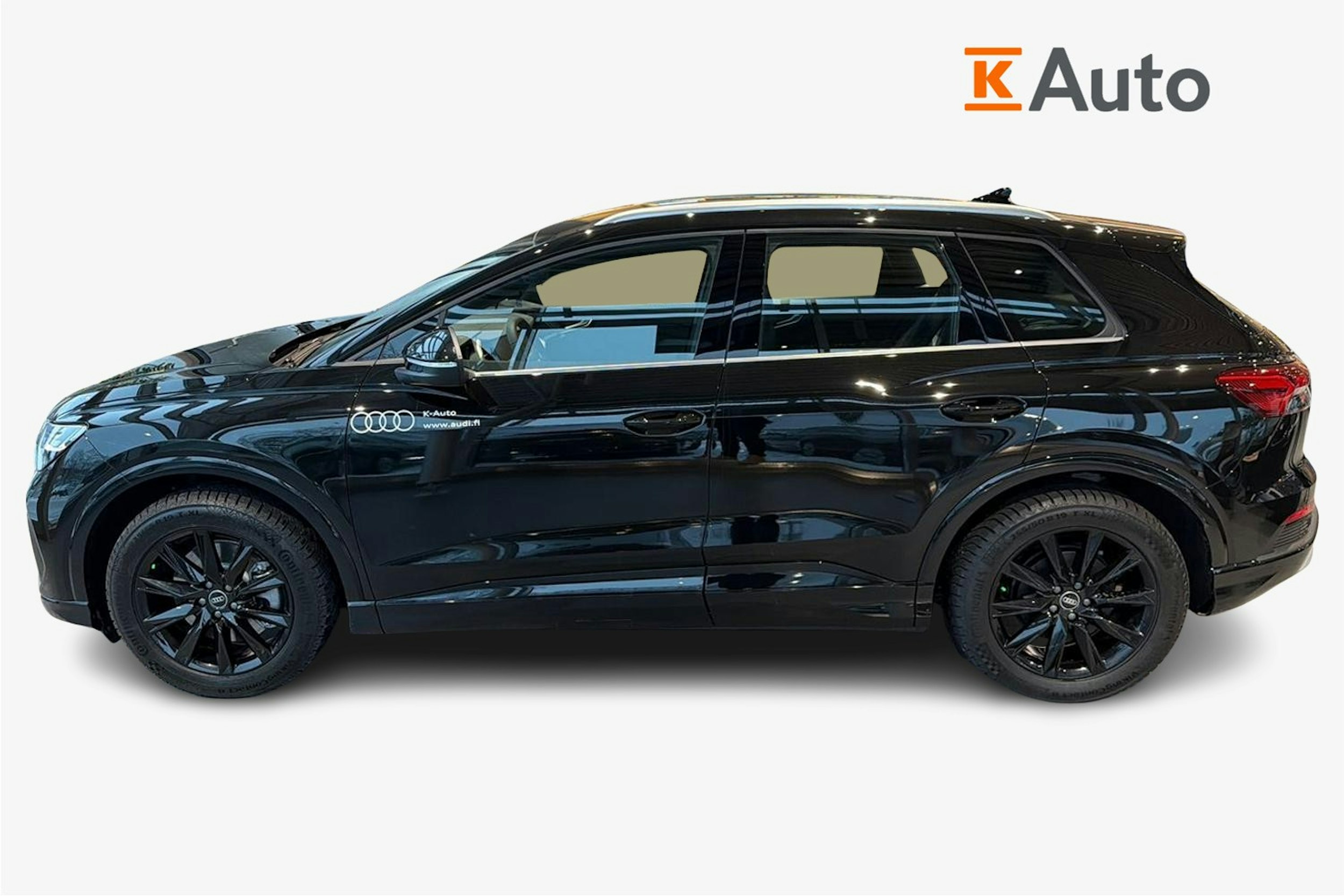 musta Audi Q4 e-tron 2025 kuva 5.