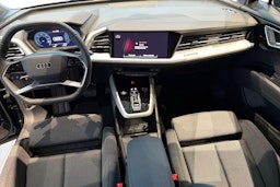 musta Audi Q4 e-tron 2025 kuva 7.