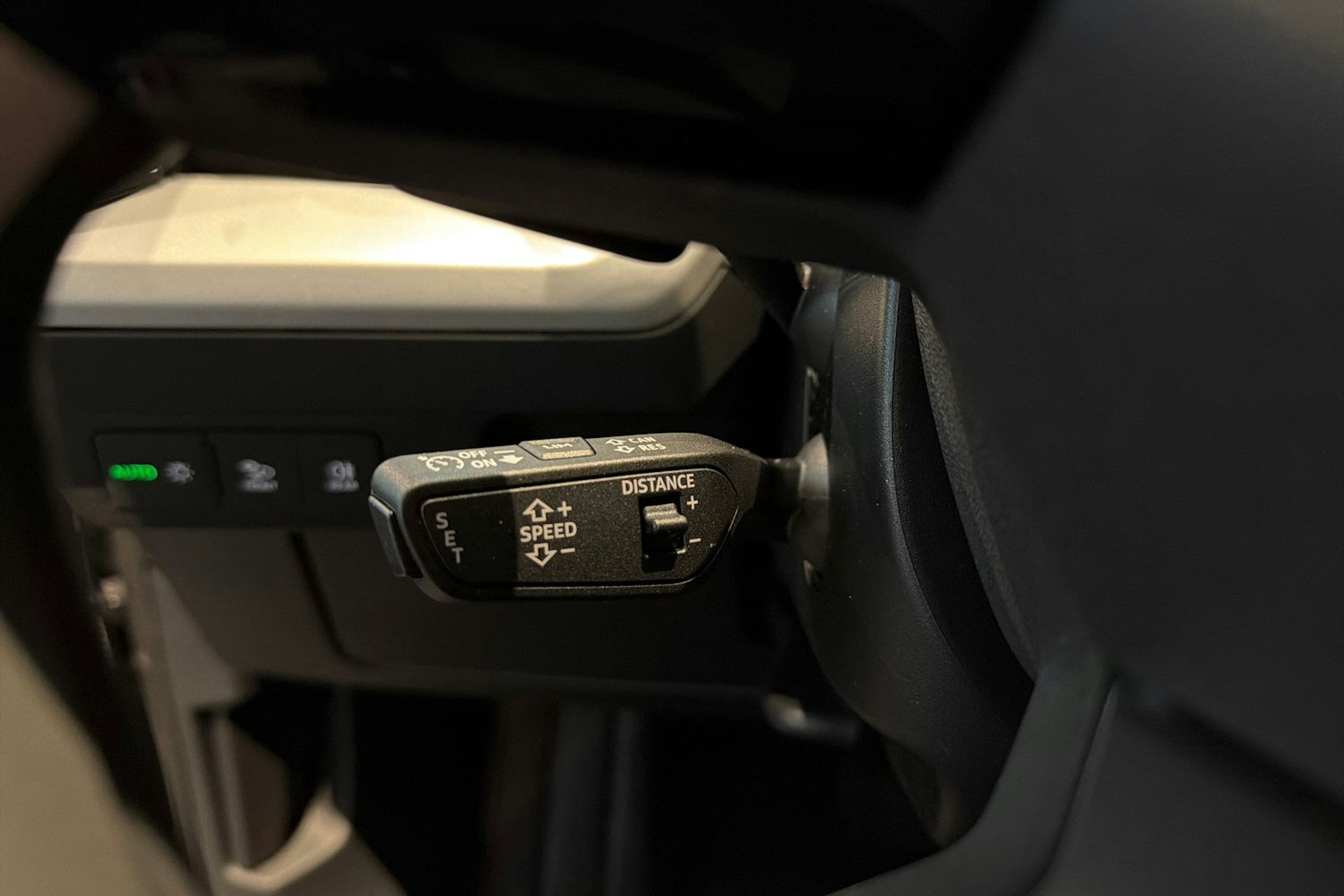 musta Audi Q4 e-tron 2025 kuva 12.