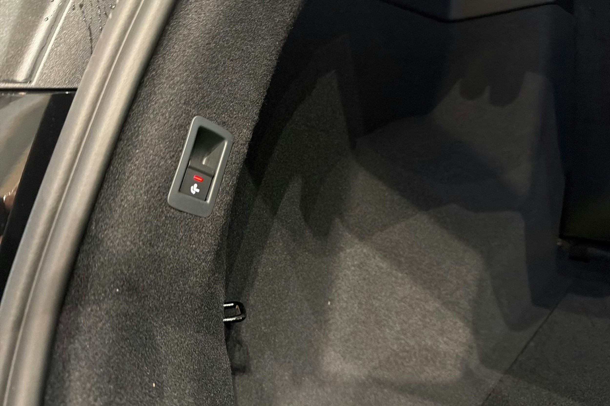 musta Audi Q4 e-tron 2025 kuva 15.