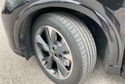 Musta Audi Q4 e-tron 2025 kuva 10.