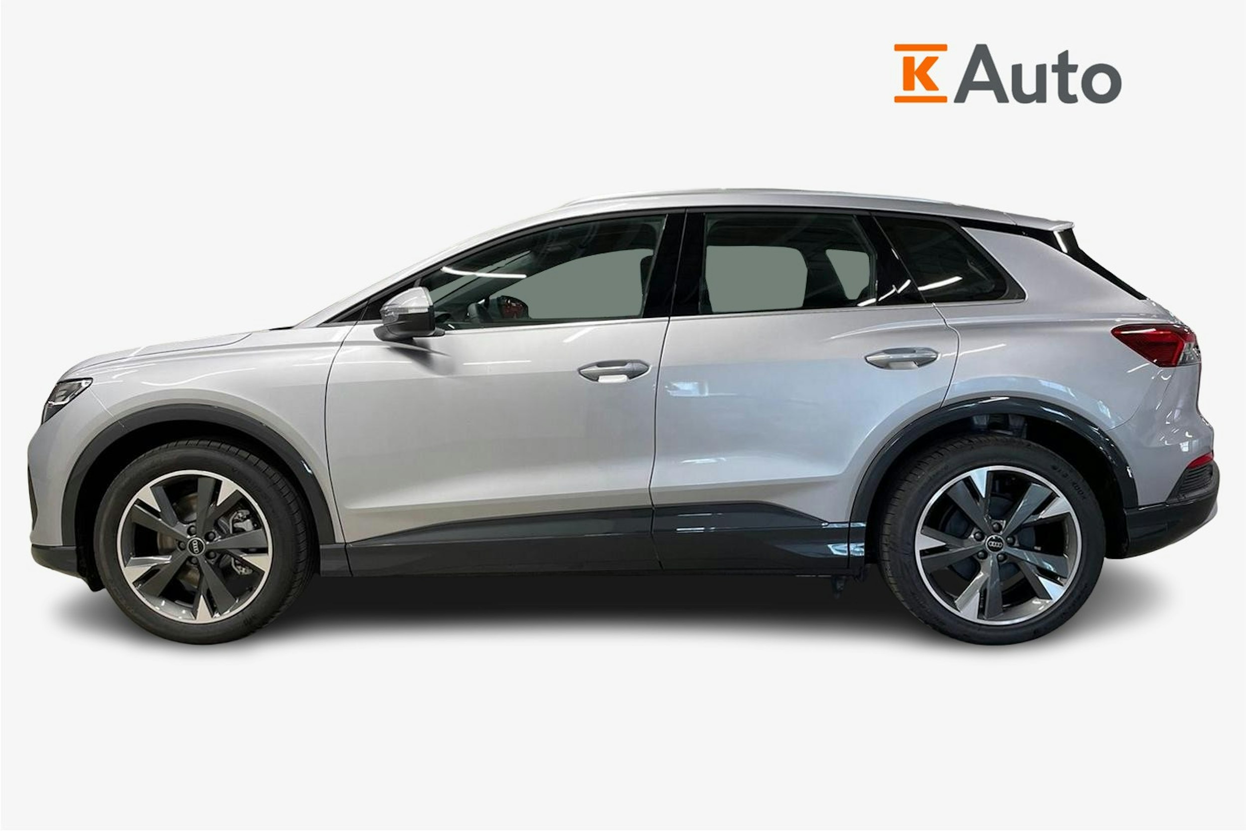 harmaa Audi Q4 e-tron 2025 kuva 5.