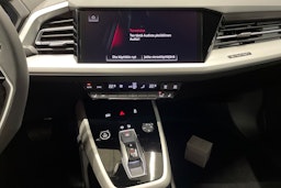 harmaa Audi Q4 e-tron 2025 kuva 13.