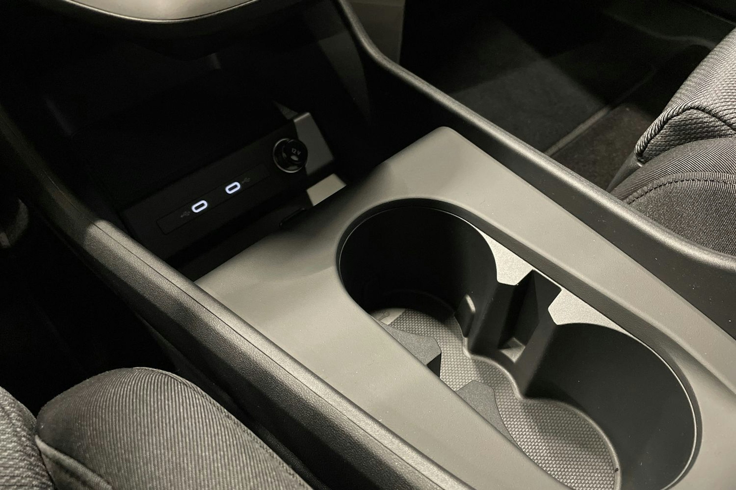 harmaa Audi Q4 e-tron 2025 kuva 14.