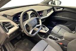 harmaa Audi Q4 e-tron 2025 kuva 6.