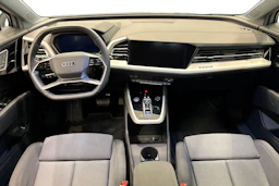 harmaa Audi Q4 e-tron 2025 kuva 7.