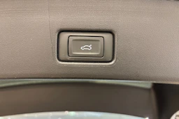 harmaa Audi Q4 e-tron 2025 kuva 12.