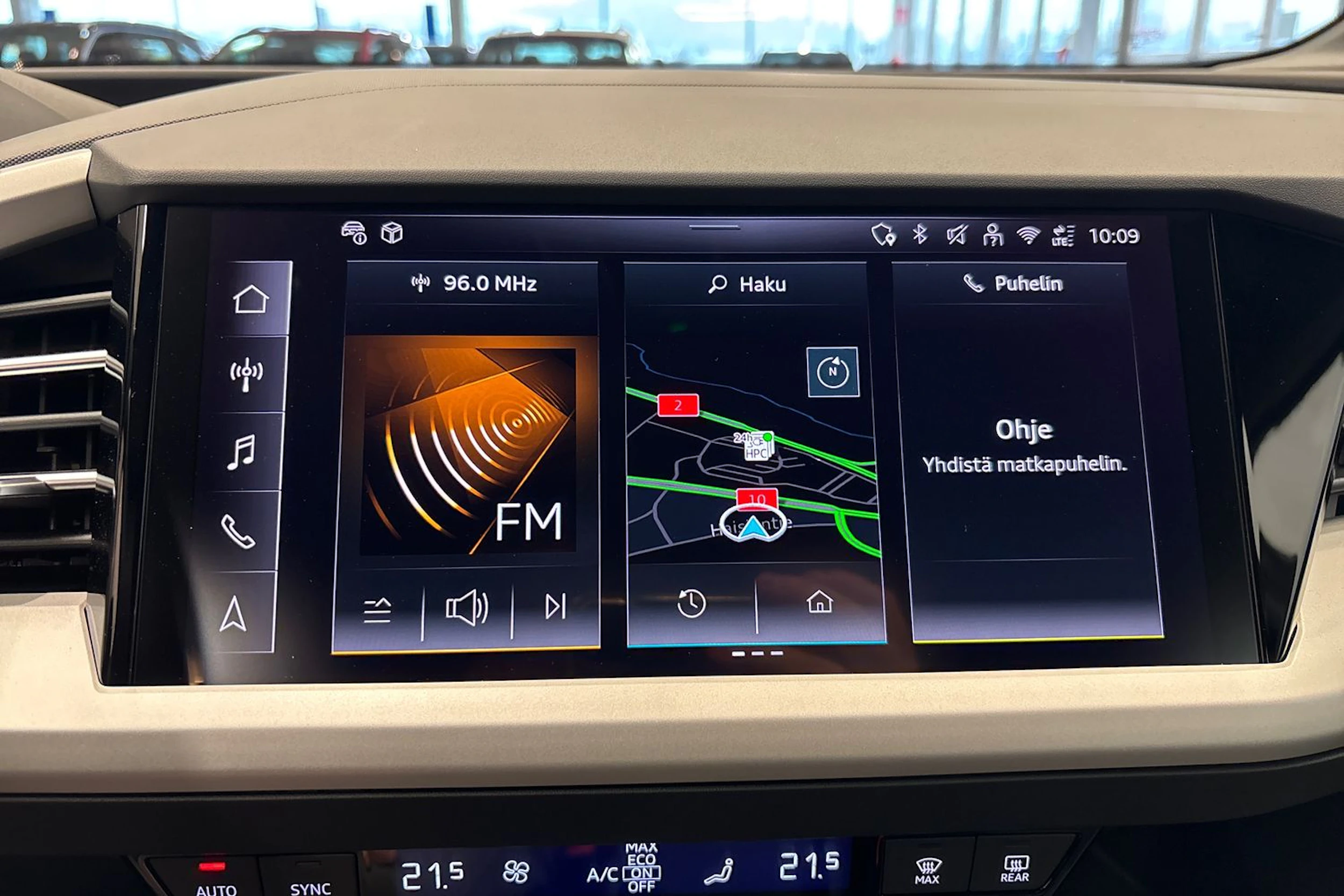 harmaa Audi Q4 e-tron 2025 kuva 22.