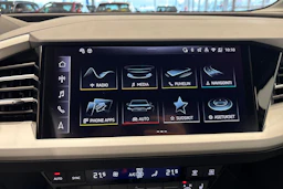 harmaa Audi Q4 e-tron 2025 kuva 24.