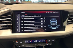 harmaa Audi Q4 e-tron 2025 kuva 28.