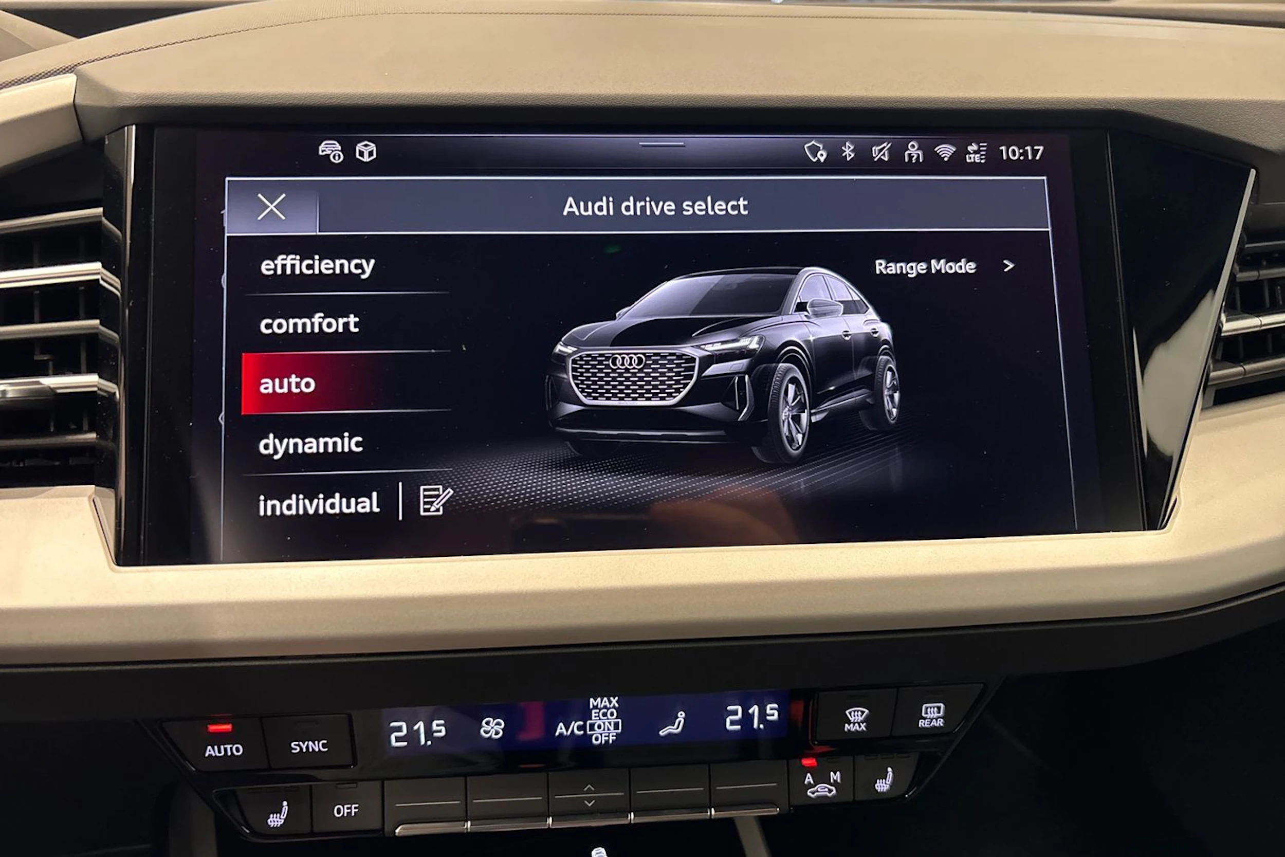 harmaa Audi Q4 e-tron 2025 kuva 34.