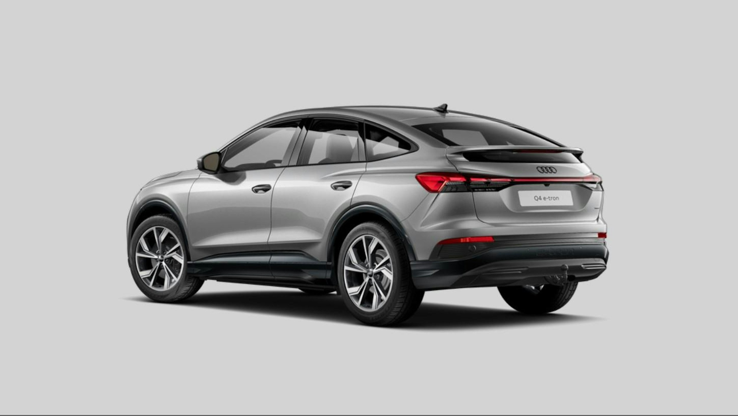 harmaa Audi Q4 e-tron 2025 kuva 2.