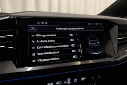 met. musta Audi Q4 e-tron 2025 kuva 29.