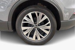 Harmaa Audi Q4 e-tron 2025 kuva 11.