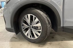 Harmaa Audi Q4 e-tron 2025 kuva 12.