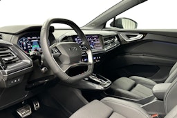 musta Audi Q4 e-tron 2025 kuva 7.