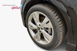 musta Audi Q4 e-tron 2025 kuva 11.