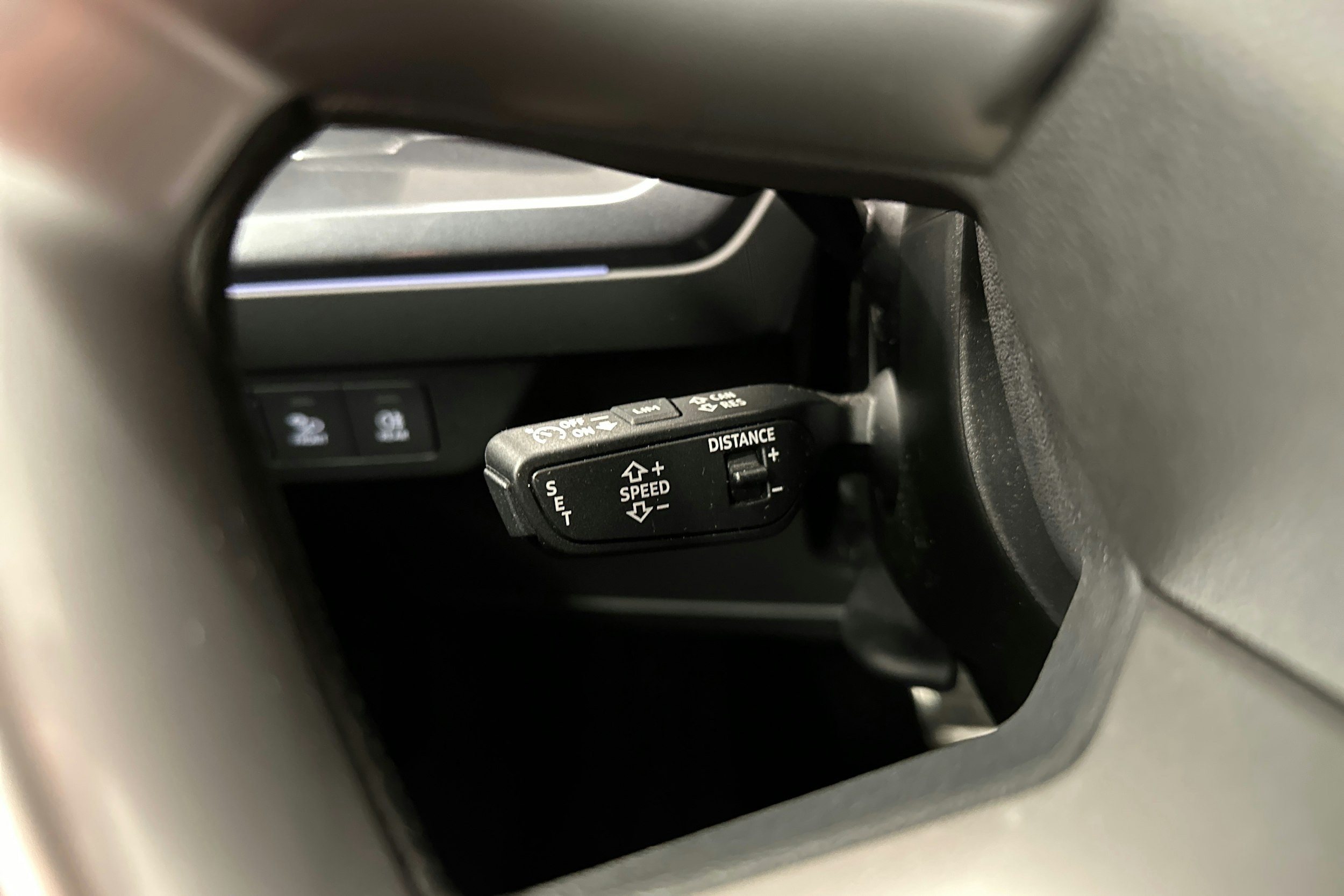 musta Audi Q4 e-tron 2025 kuva 17.