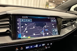 musta Audi Q4 e-tron 2025 kuva 20.