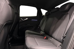 musta Audi Q4 e-tron 2025 kuva 10.