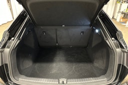 musta Audi Q4 e-tron 2025 kuva 13.