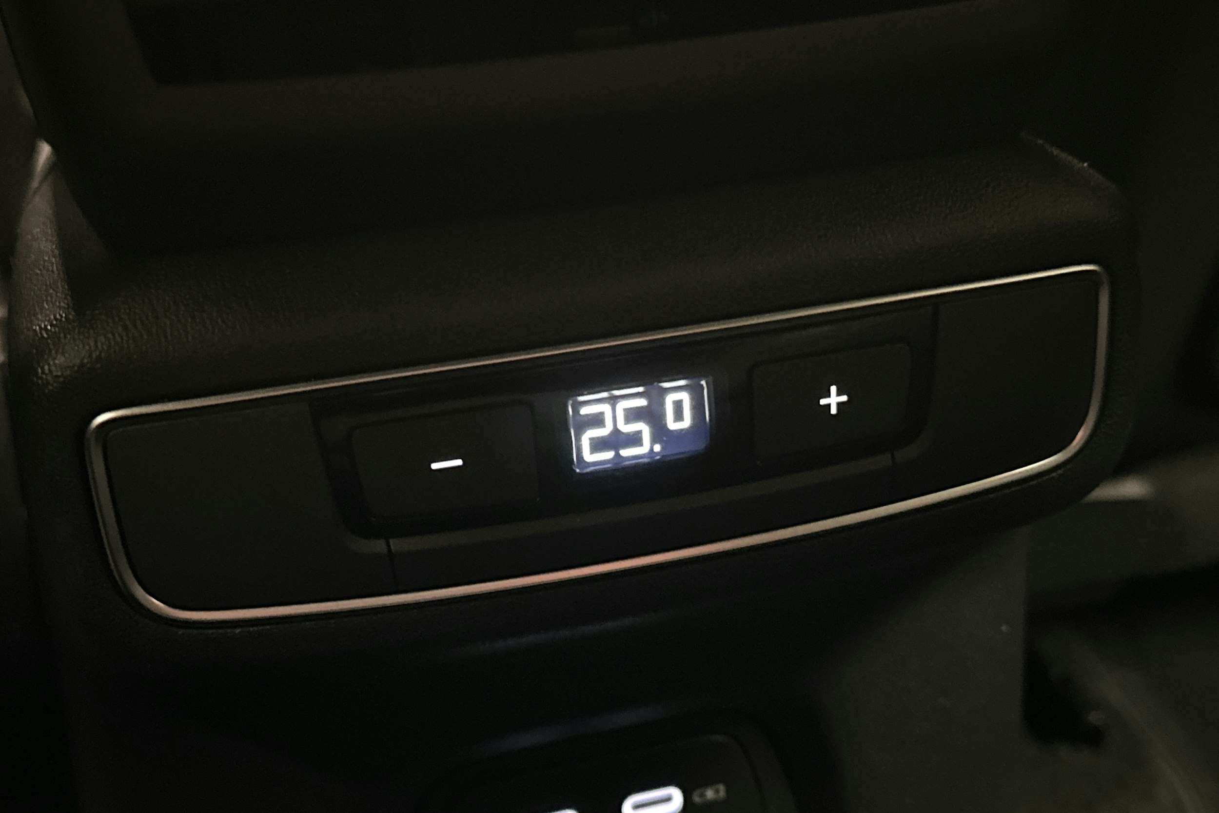 musta Audi Q4 e-tron 2025 kuva 15.