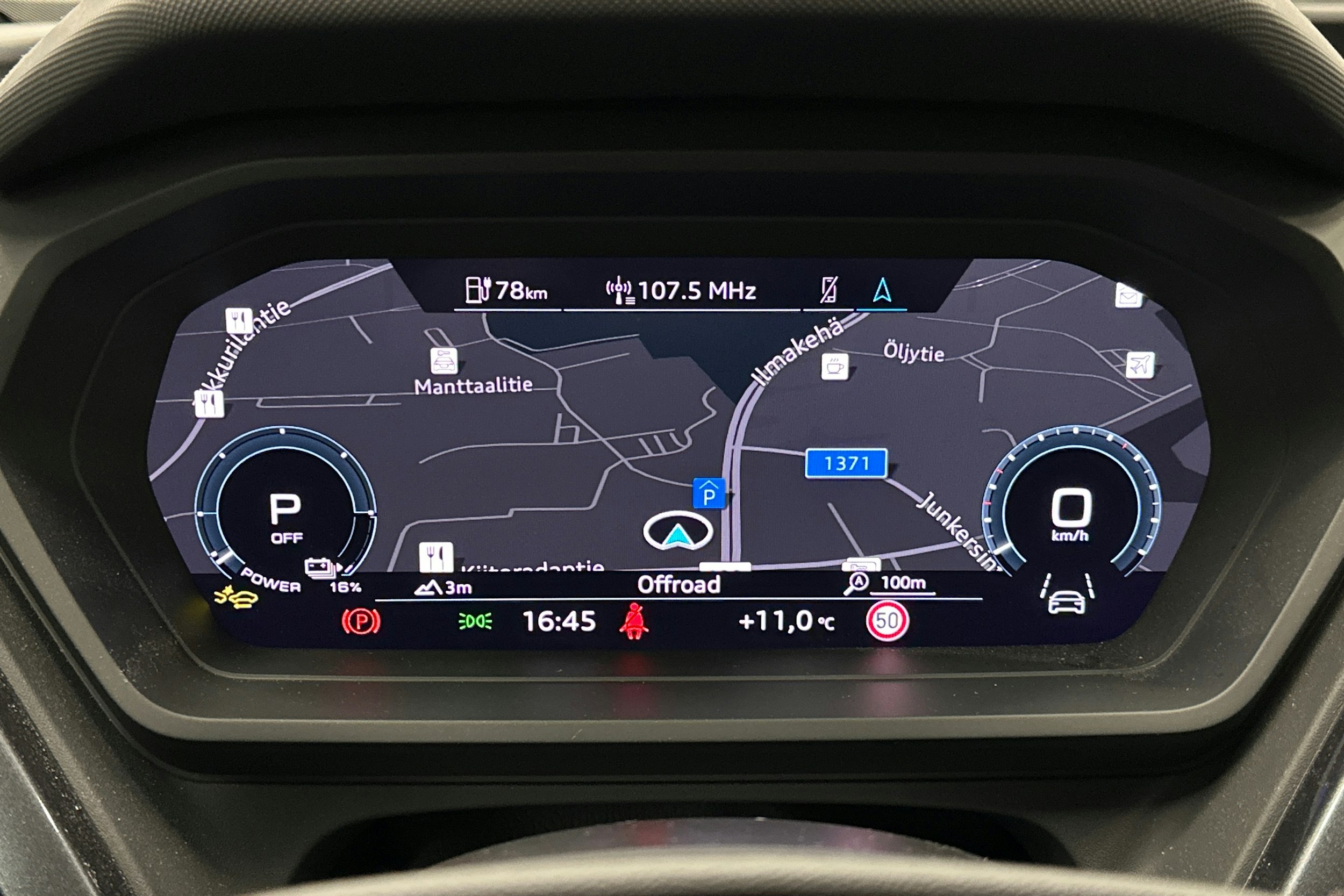 musta Audi Q4 e-tron 2025 kuva 24.