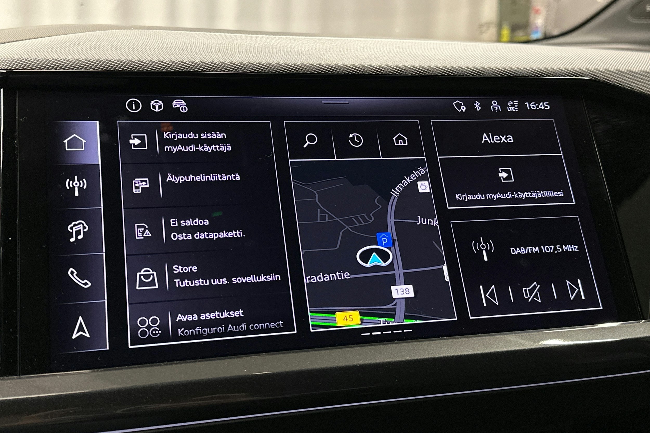 musta Audi Q4 e-tron 2025 kuva 25.