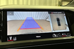 musta Audi Q4 e-tron 2025 kuva 32.