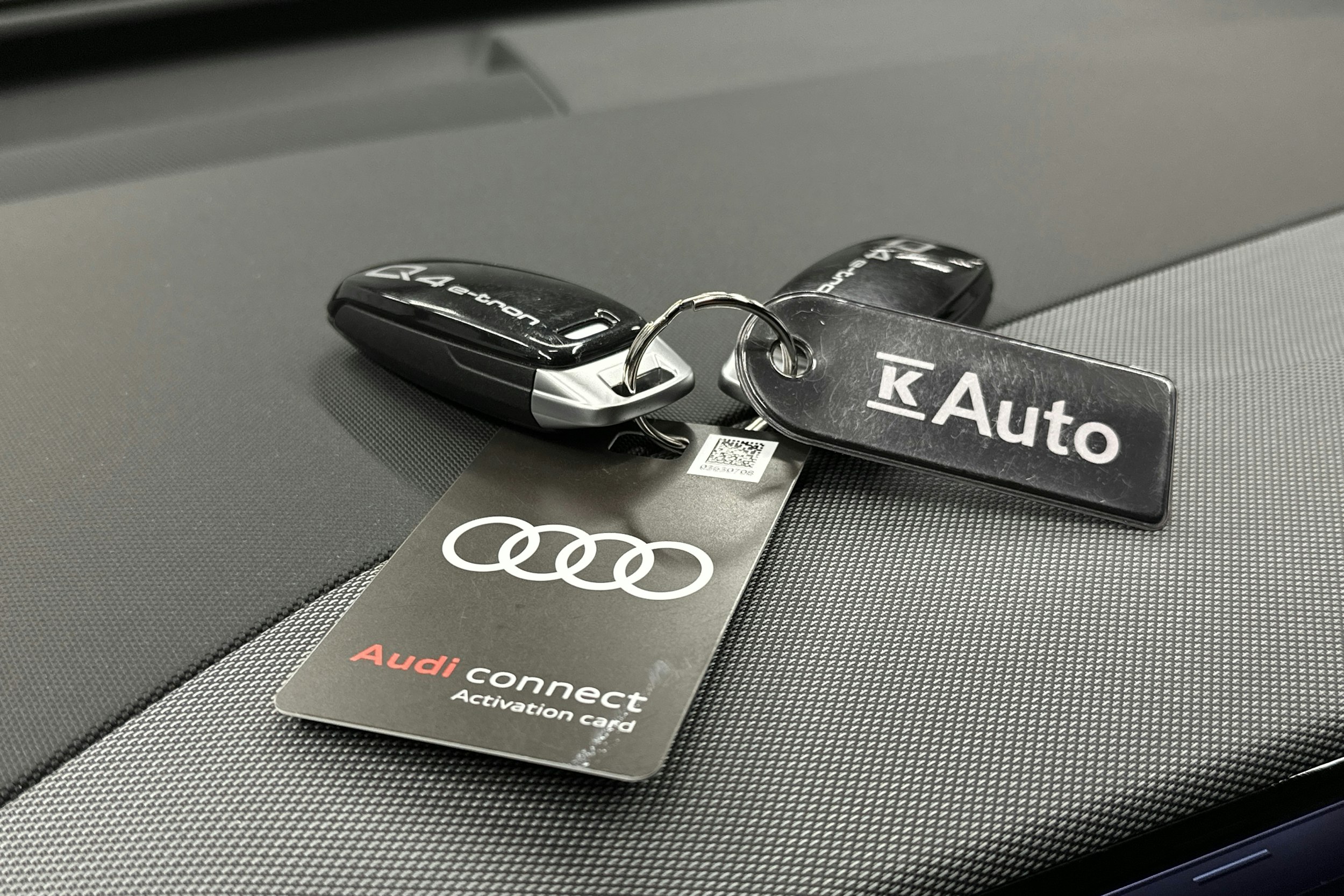 musta Audi Q4 e-tron 2025 kuva 37.