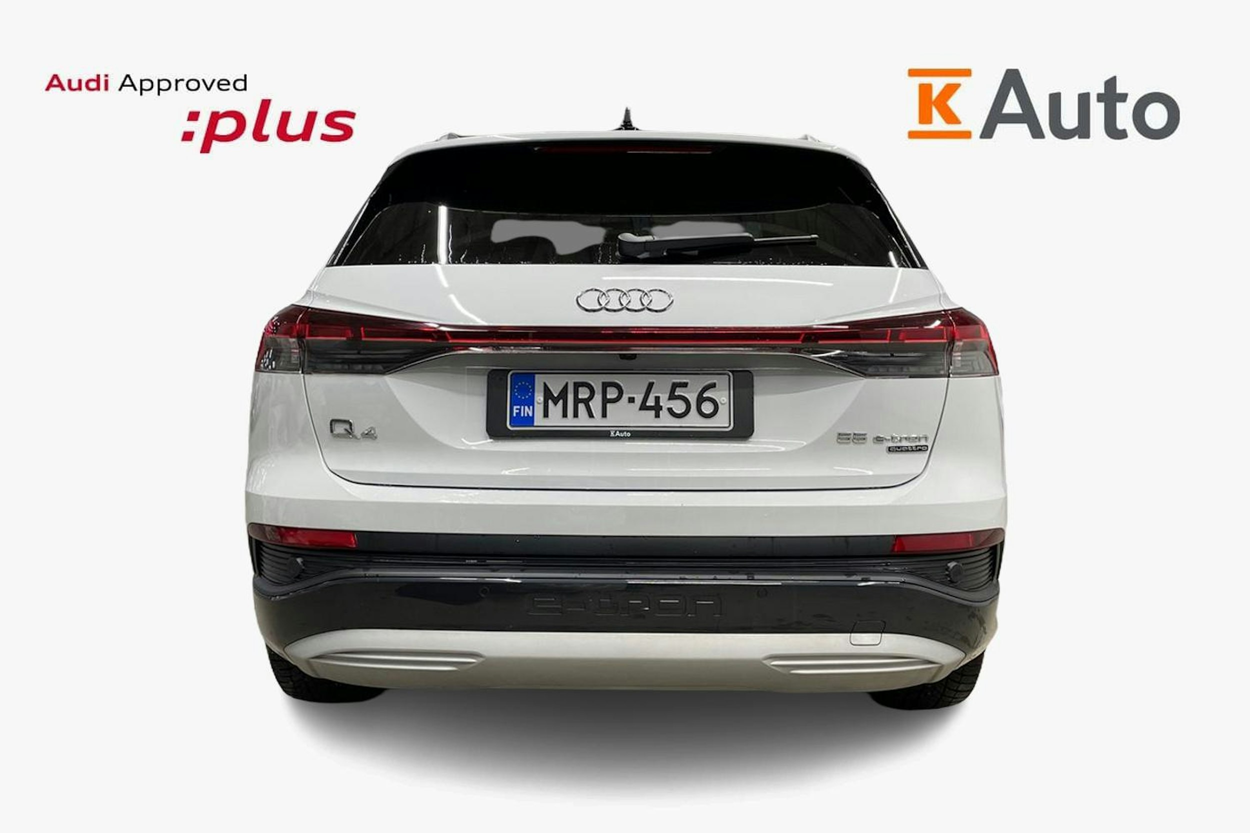 valkoinen Audi Q4 e-tron 2025 kuva 3.