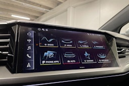 valkoinen Audi Q4 e-tron 2025 kuva 16.