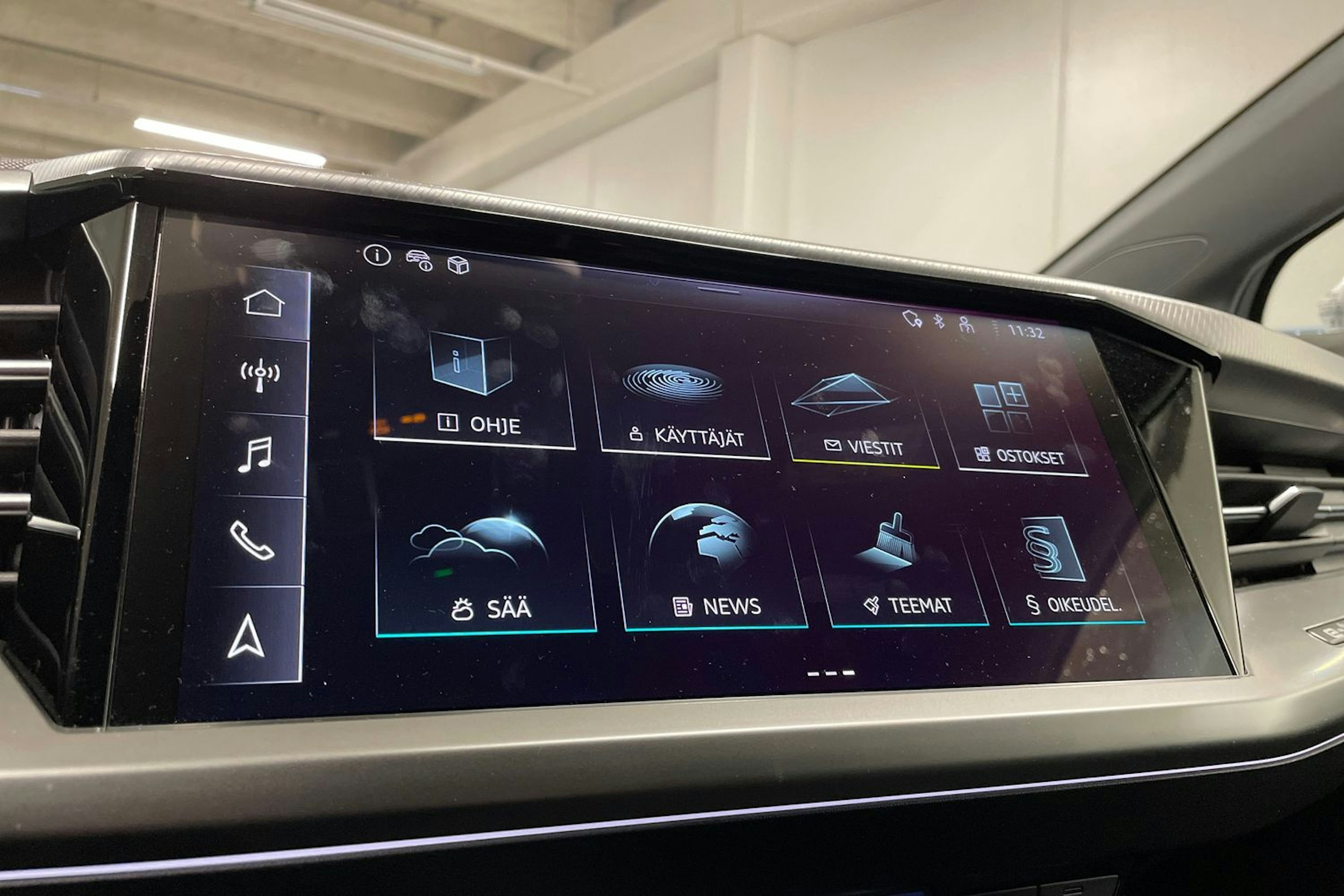 valkoinen Audi Q4 e-tron 2025 kuva 17.