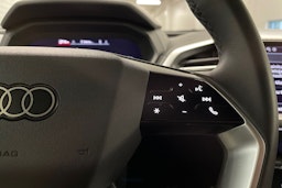 valkoinen Audi Q4 e-tron 2025 kuva 27.