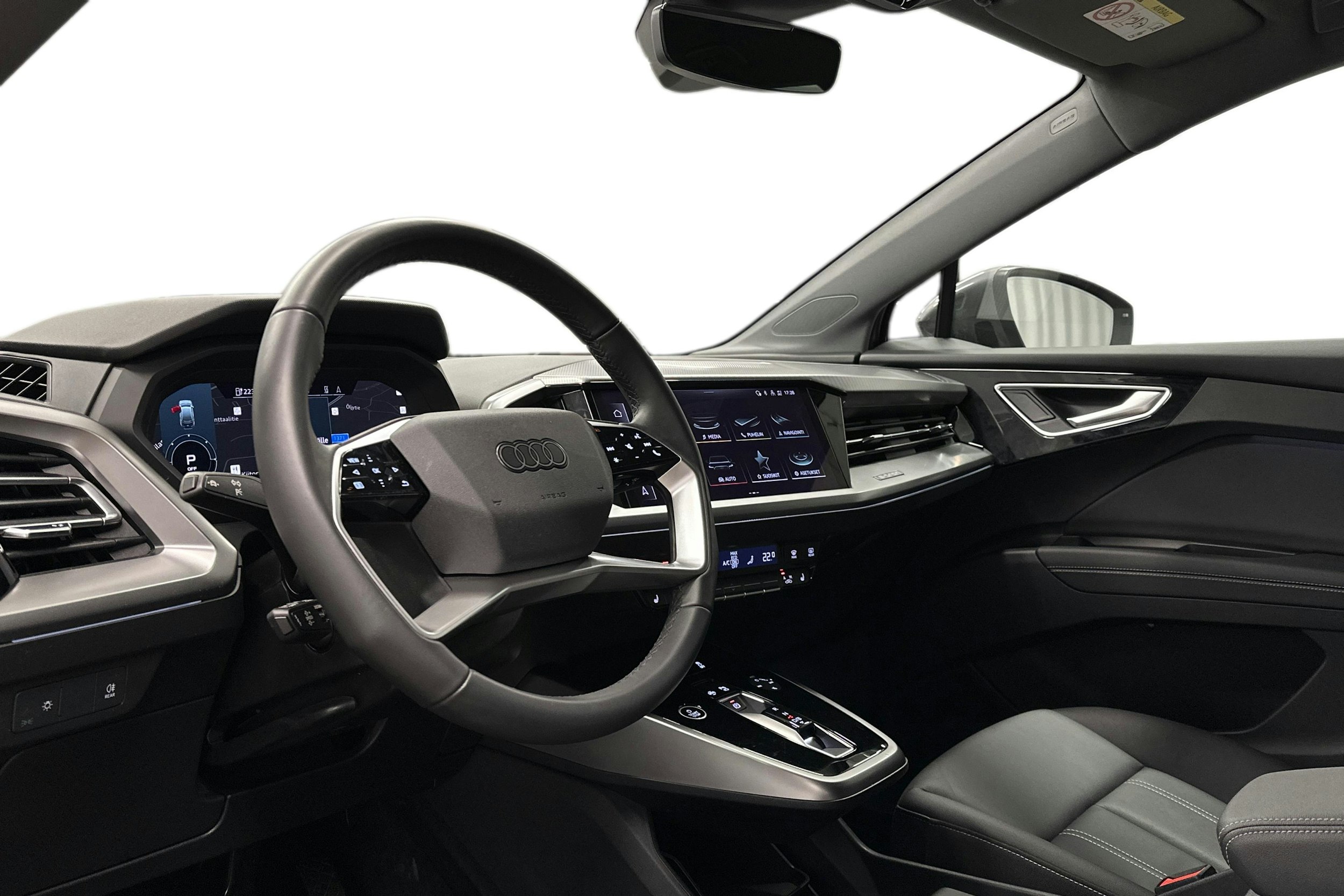harmaa Audi Q4 e-tron 2025 kuva 6.