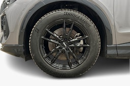 harmaa Audi Q4 e-tron 2025 kuva 9.