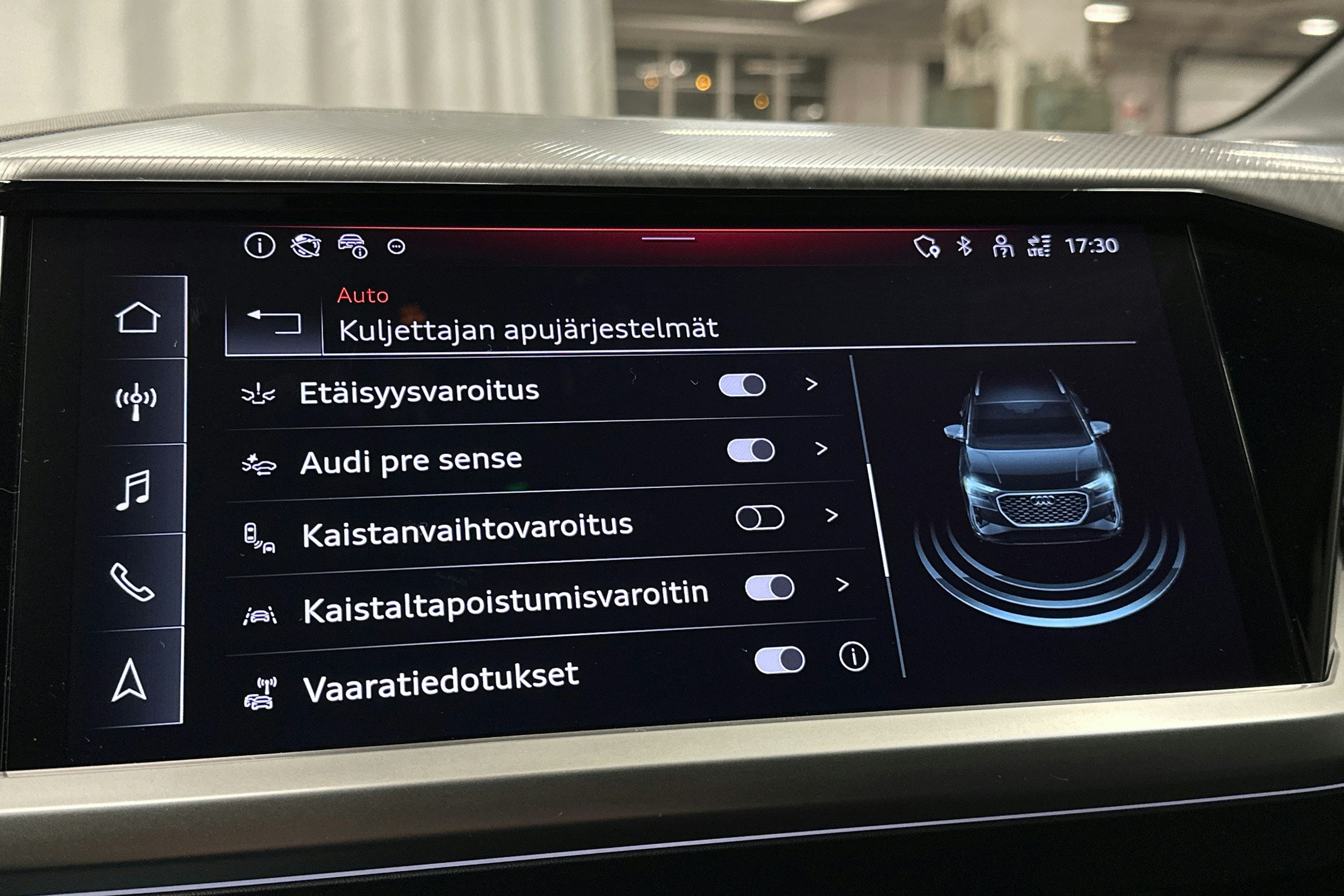 harmaa Audi Q4 e-tron 2025 kuva 25.